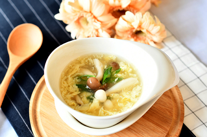 Japanese Mushroom Soup with Egg
